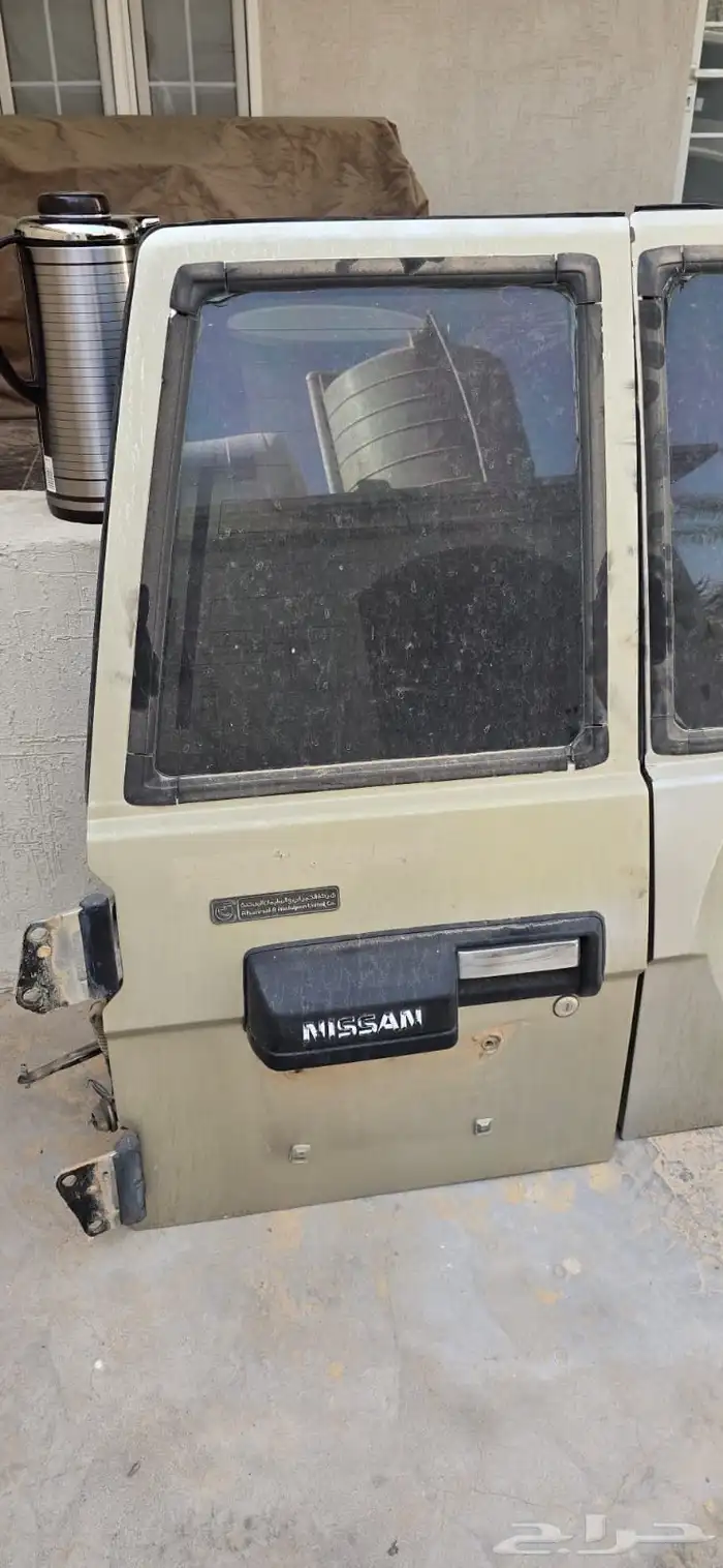 بيبان نيسان خلفي 4