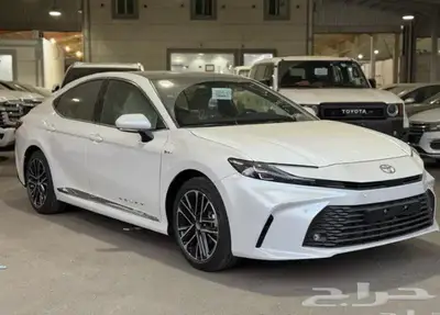 كامري ال اي هايبرد 2