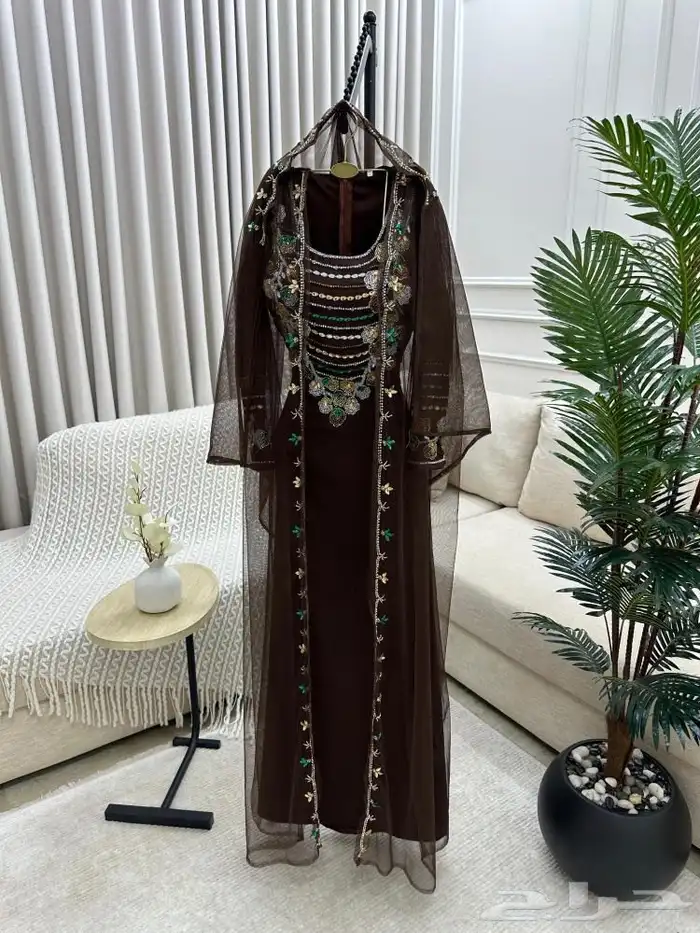 فستان لبسه يوم واحد فقط 0