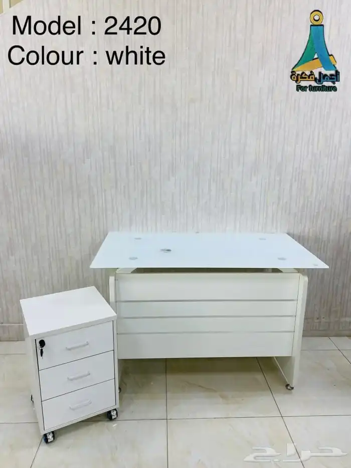 مكتب كلو اشكال موجوده   مقاسات 120 سم 140 سم 160 سم 180 سم 35