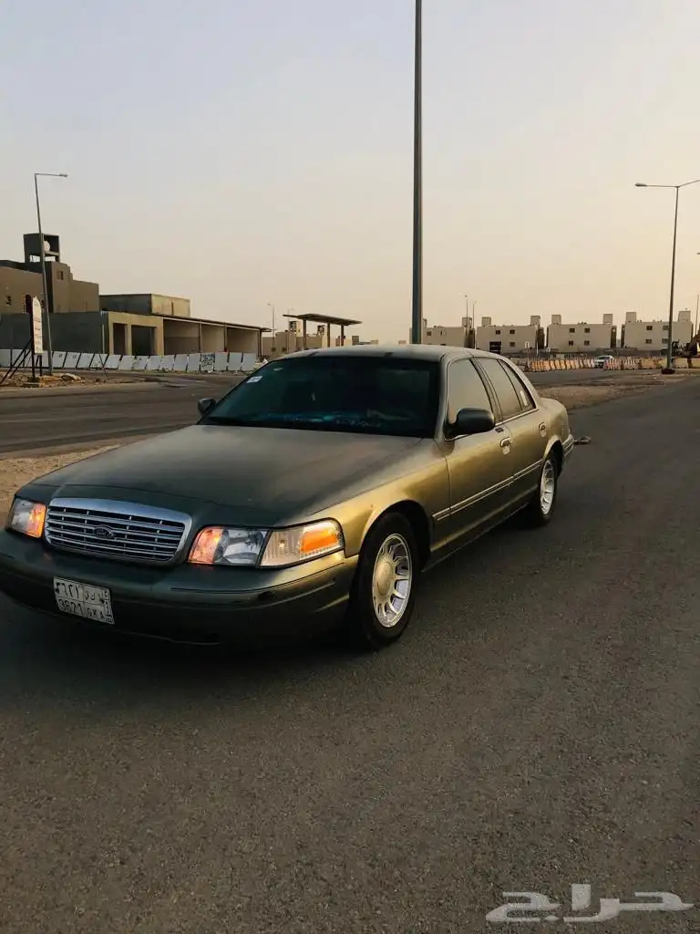 فورد فكتوريا موديل 2000 سعودي فل كامل 8