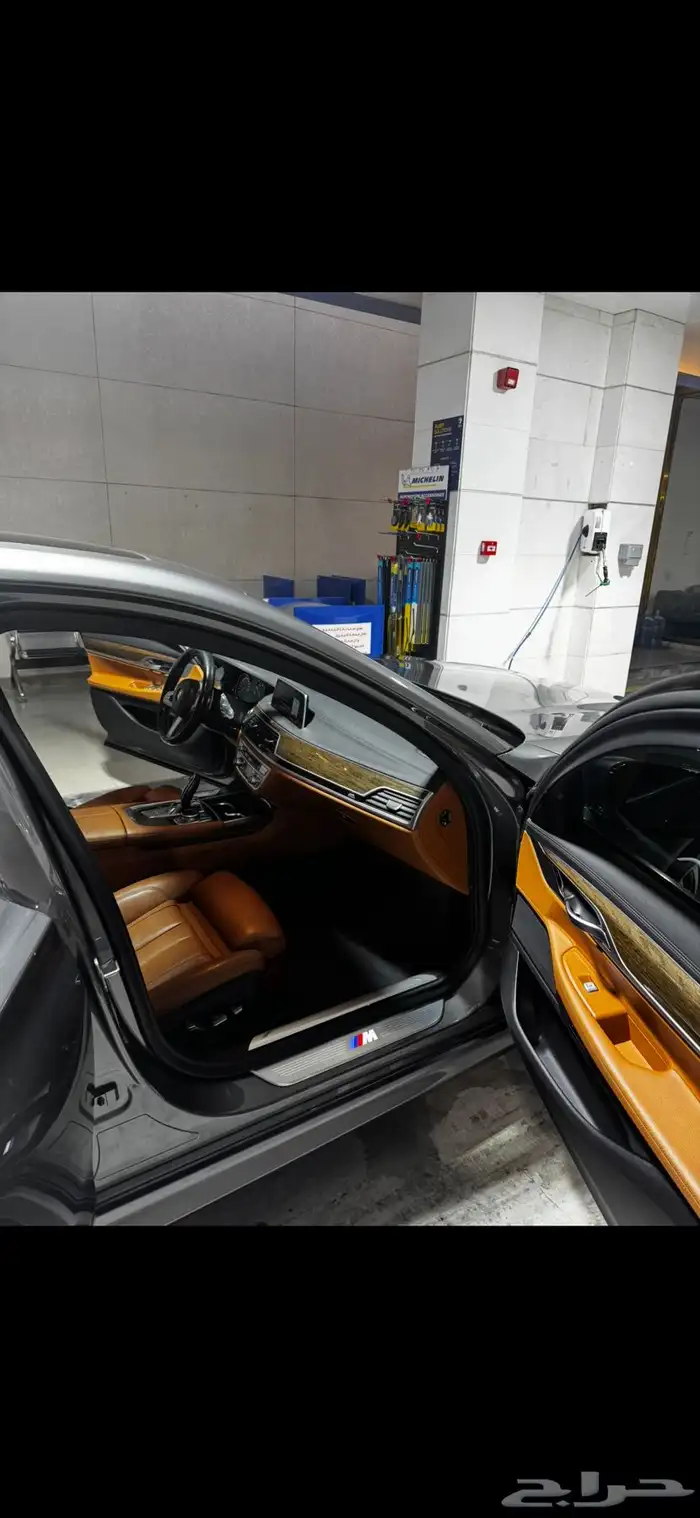 BMW الفئة السابعة M-Kit موديل 2019 - فل كامل نظيفة 6