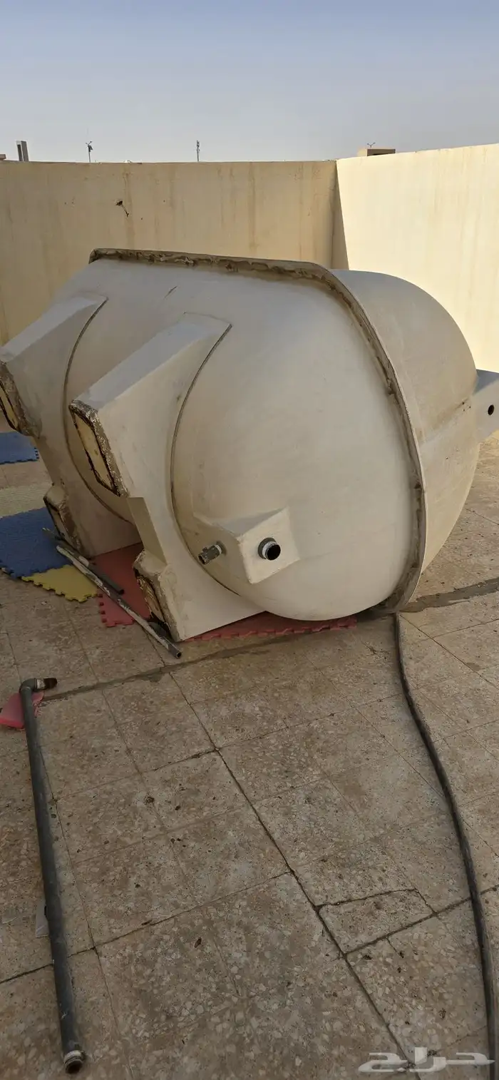 خزان مياة قديم الي يبي ياخذه بلاش 0