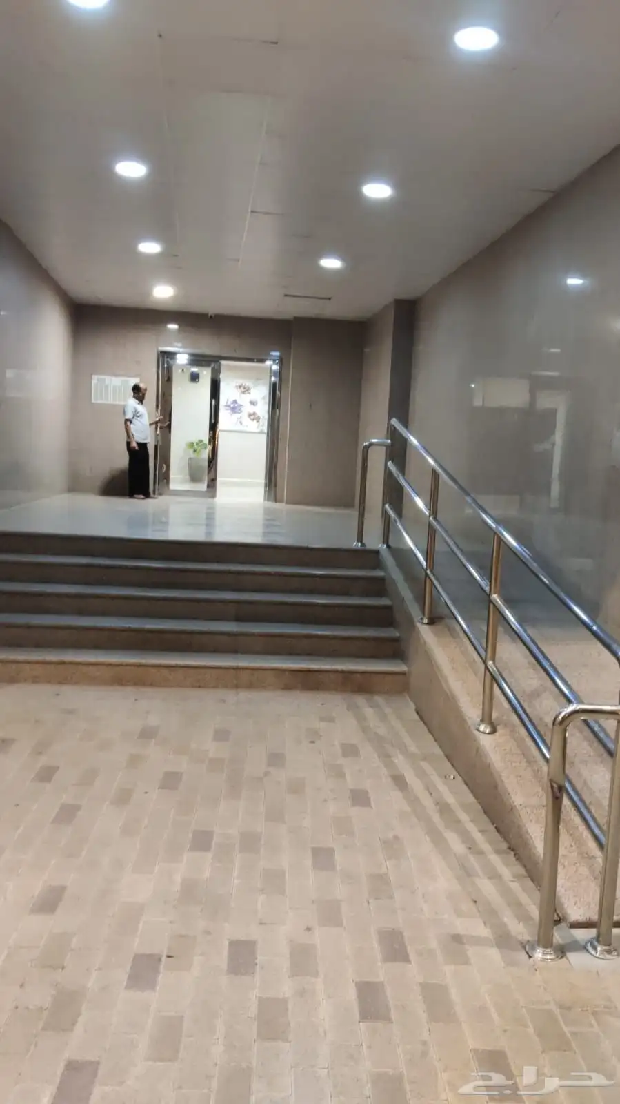 استديو للايجار بحي المربع Studio for rent 0