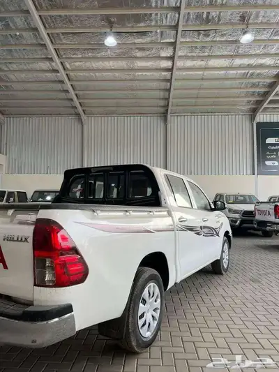 هايلوكس غمارتين GLX بنزين 2025 ابيض 2