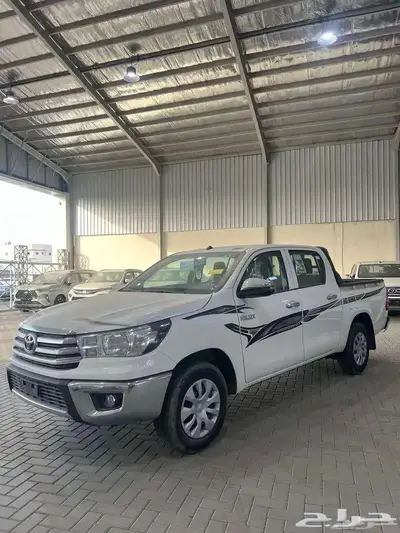 هايلوكس غمارتين GLX بنزين 2025 ابيض 0