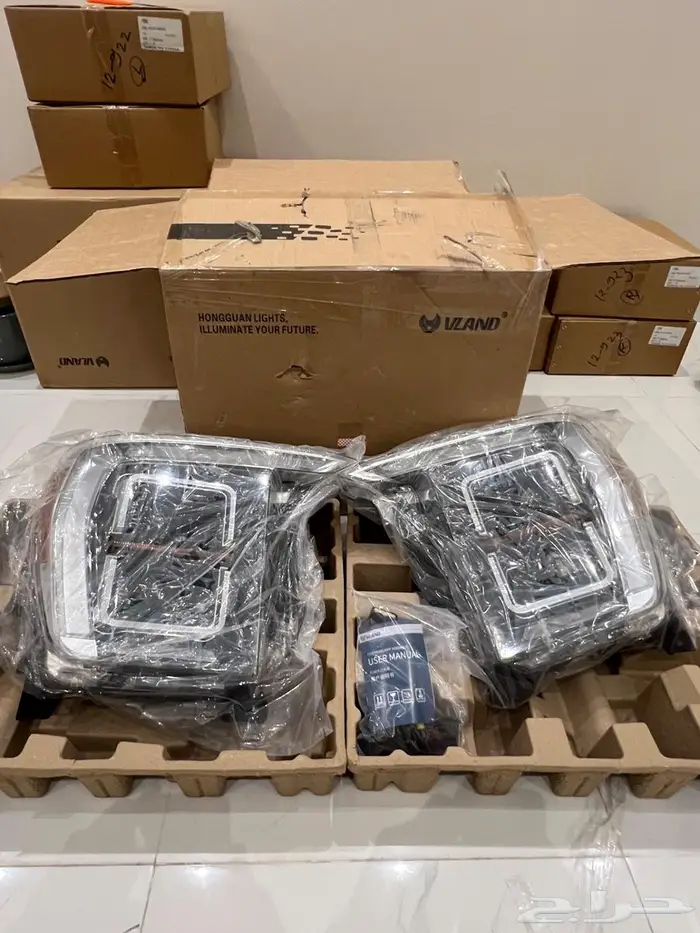 اسطبات وكشافات فورد F150 لاريت LARIAT 4