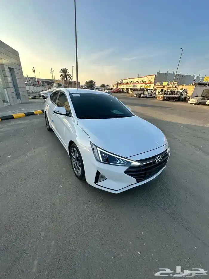 هيواندي النترا بنزين 2019 بطاقة جمركية 5