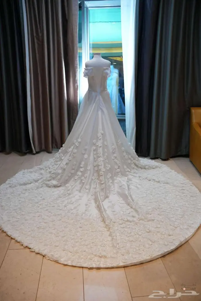 Eman AlAjlan Fashion فستان عرس شبه الجديد للبيع ب18000 ريال 1