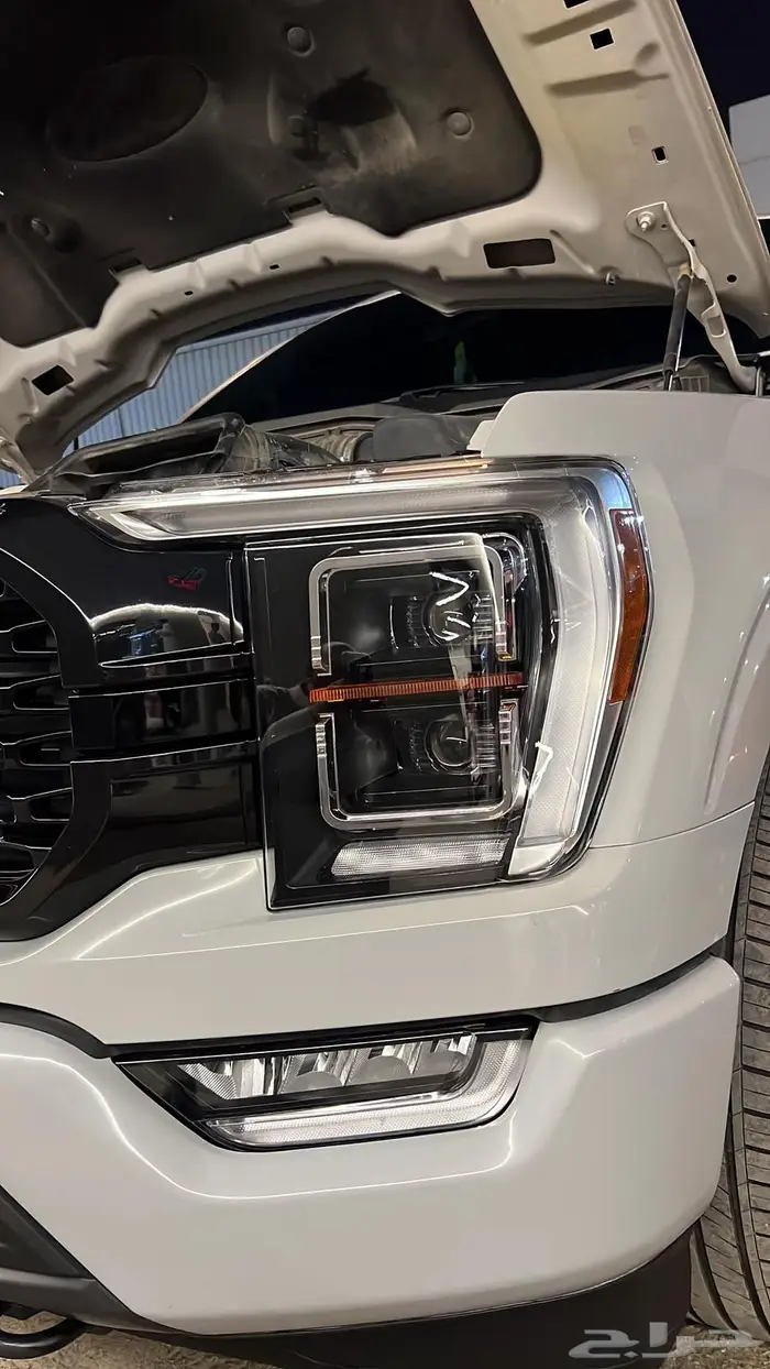 اسطبات وكشافات فورد F150 لاريت LARIAT 2