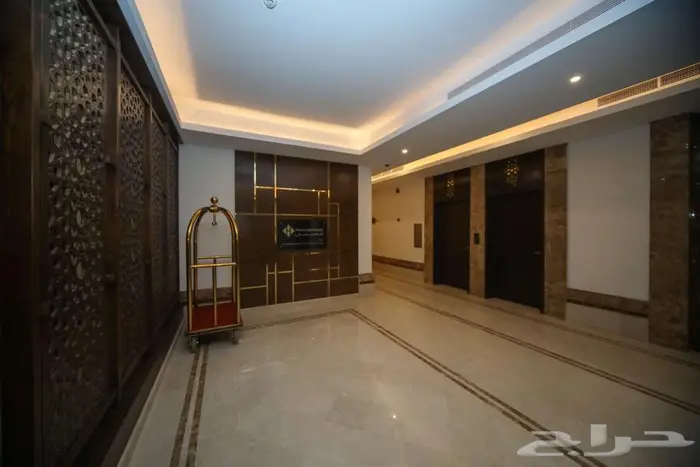 شقق مفروشة للايجار في المدينة بحي الملك فهد بالقرب من القطار 1