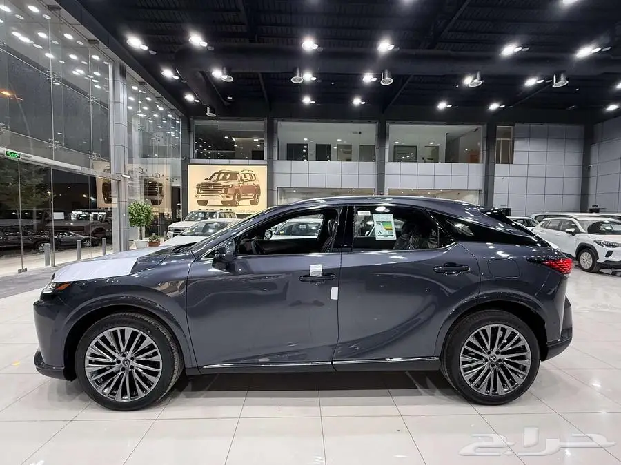 لكزس ( RX 350 BB ) موديل 2025 أقل الأسعار 4