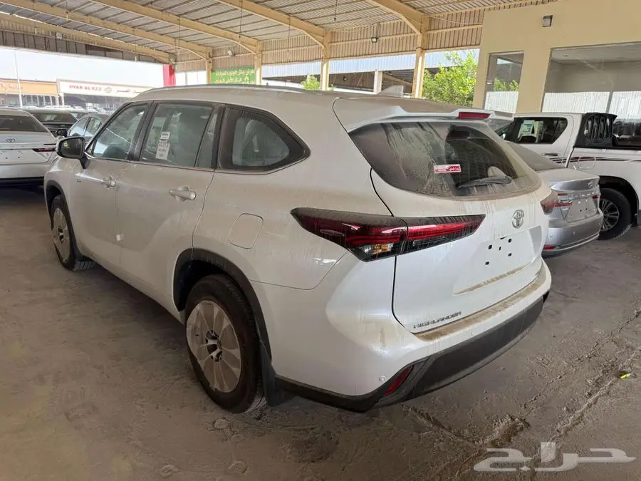 تويوتا هايلاندر نص فل GLE 2025 17