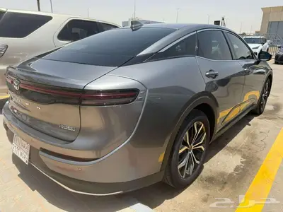 كروان بريميم 2023 هيبرد 12