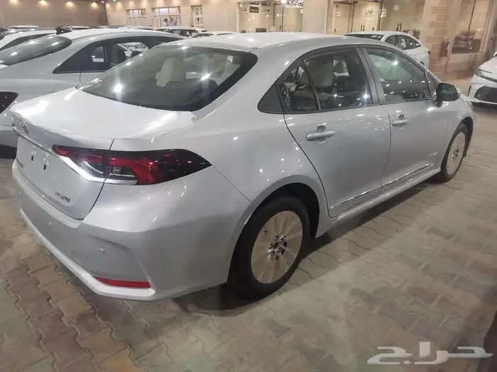 كرولا ستاندرد مطور 2000CC فضي ورصاصي 2025 سعودي 5