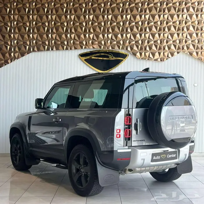 LAND ROVER DEFENDER 90 SE P300 2023 GREY 5