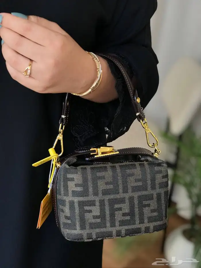 شنط سفر وشنط يد وشنط ظهر ماستر اجس دكني 26