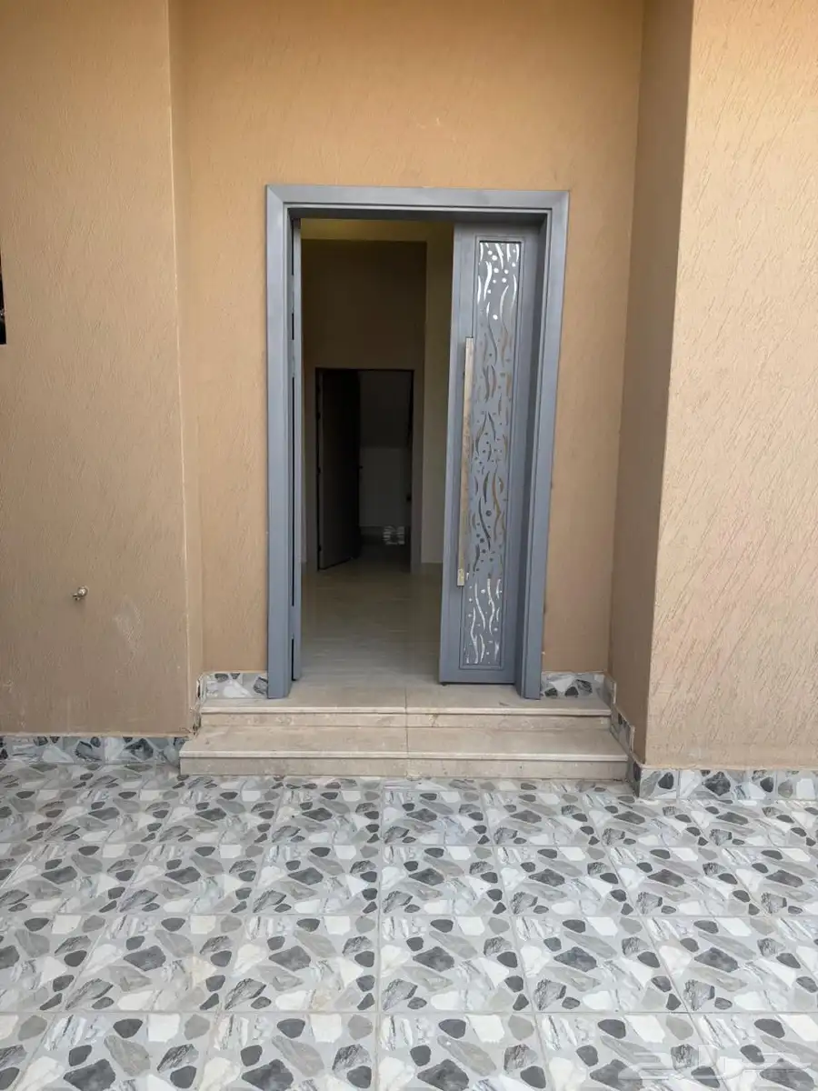 فيلا للإيجار الرياض حي المهدية 14