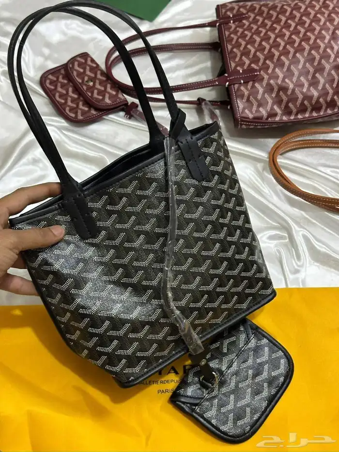 شنط سفر وشنط يد وشنط ظهر ماستر اجس دكني 36