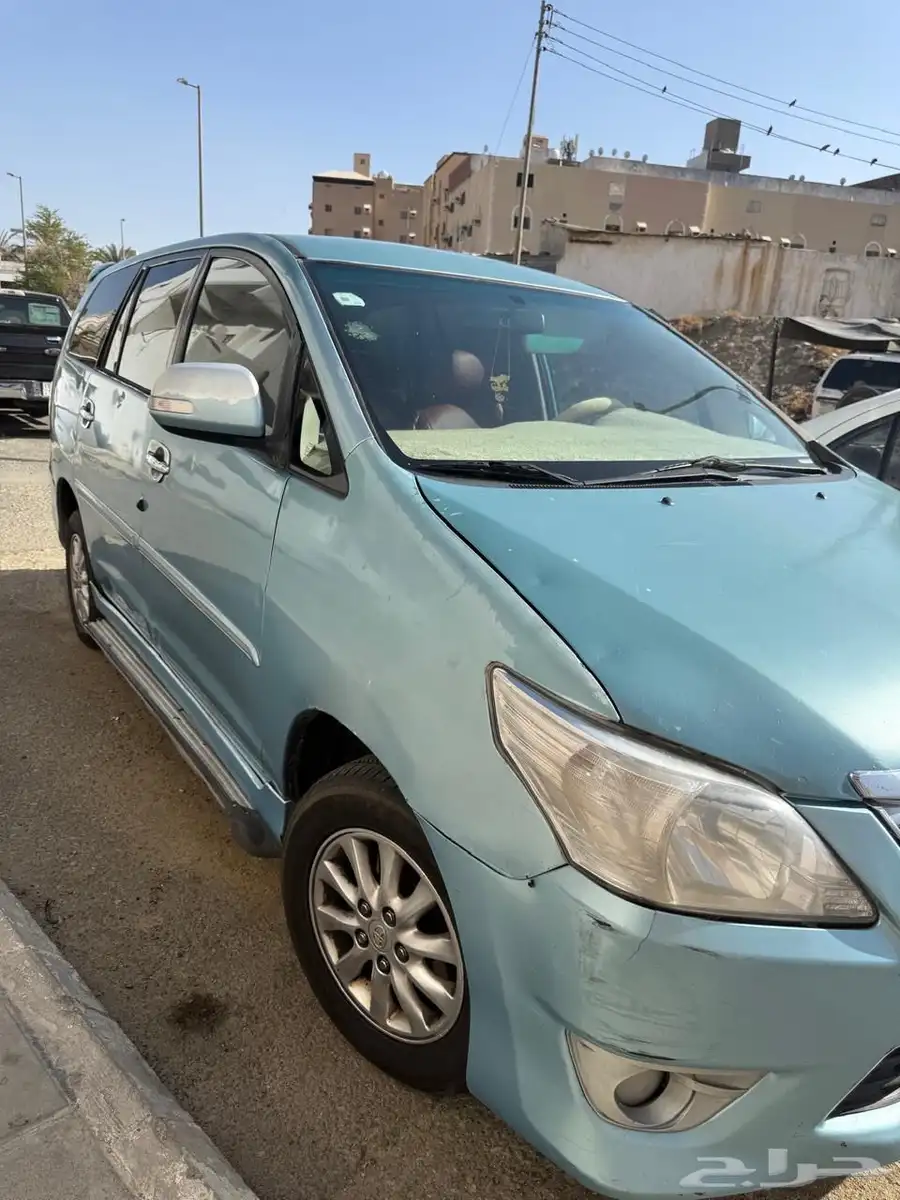 سيارة انوفا 2