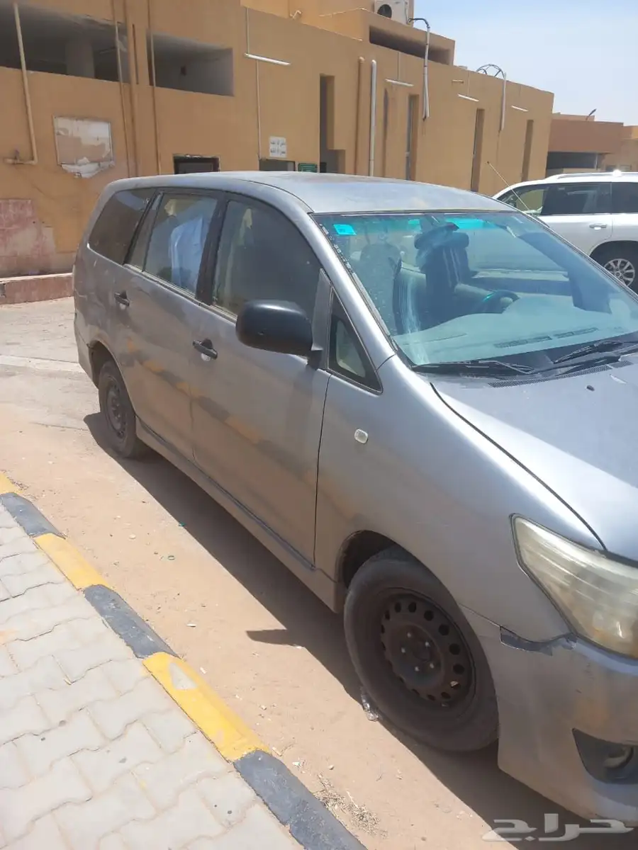 تويوتا انوفا 2015 1