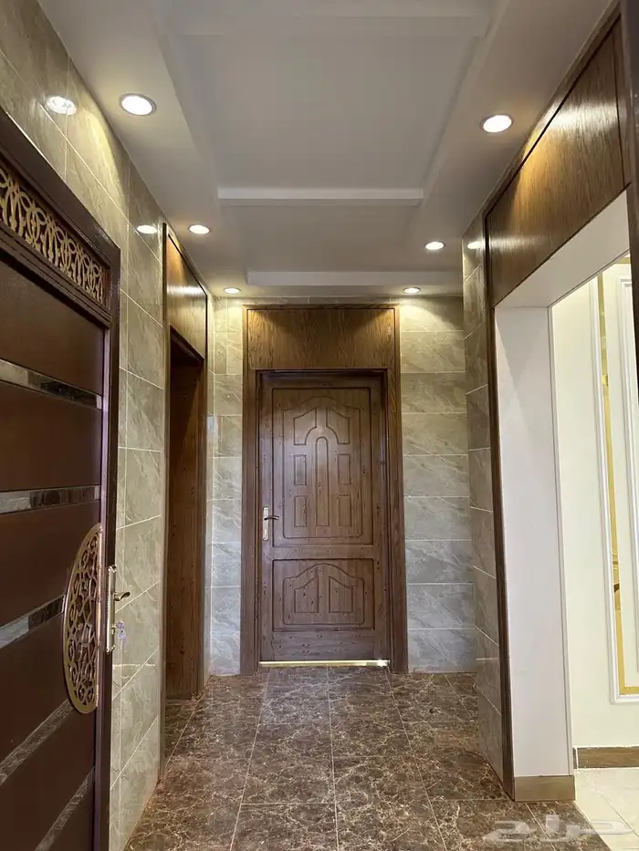 دور في عماره للبيع حي البوادي تبوك 7