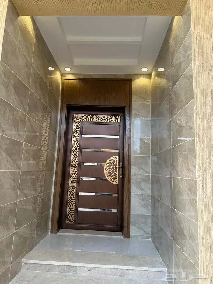 دور في عماره للبيع حي البوادي تبوك 6