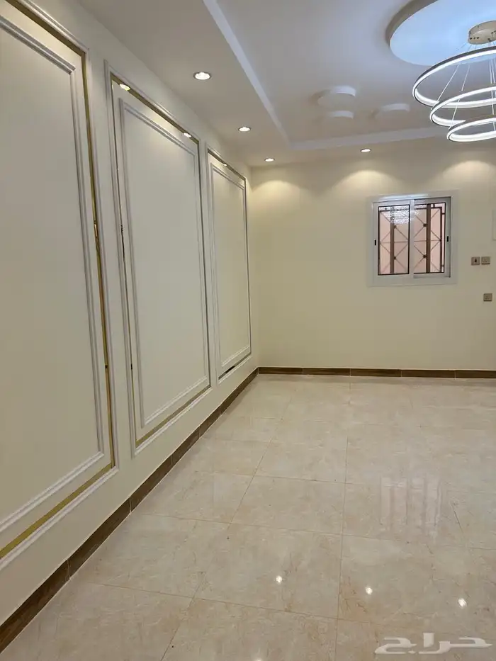 دور في عماره للبيع حي البوادي تبوك 11
