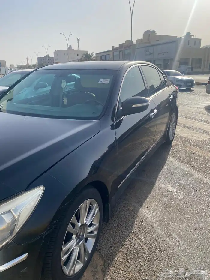 للبيع جينسس 2014 4