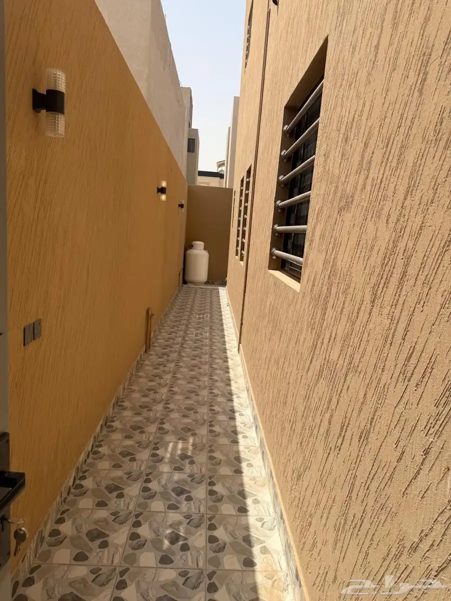 فيلا للإيجار الرياض حي المهدية 0