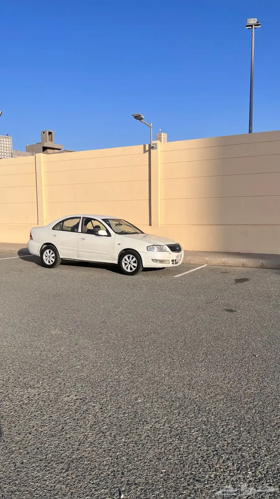 نيسان صني 2011 0