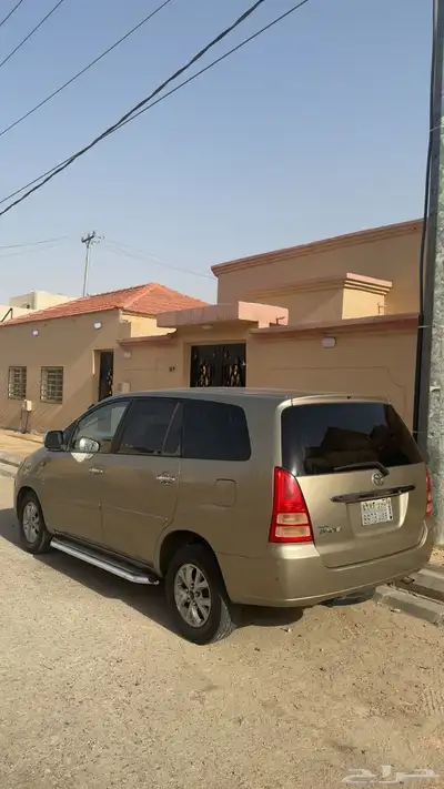 انوفا 2007 للايجار . 3
