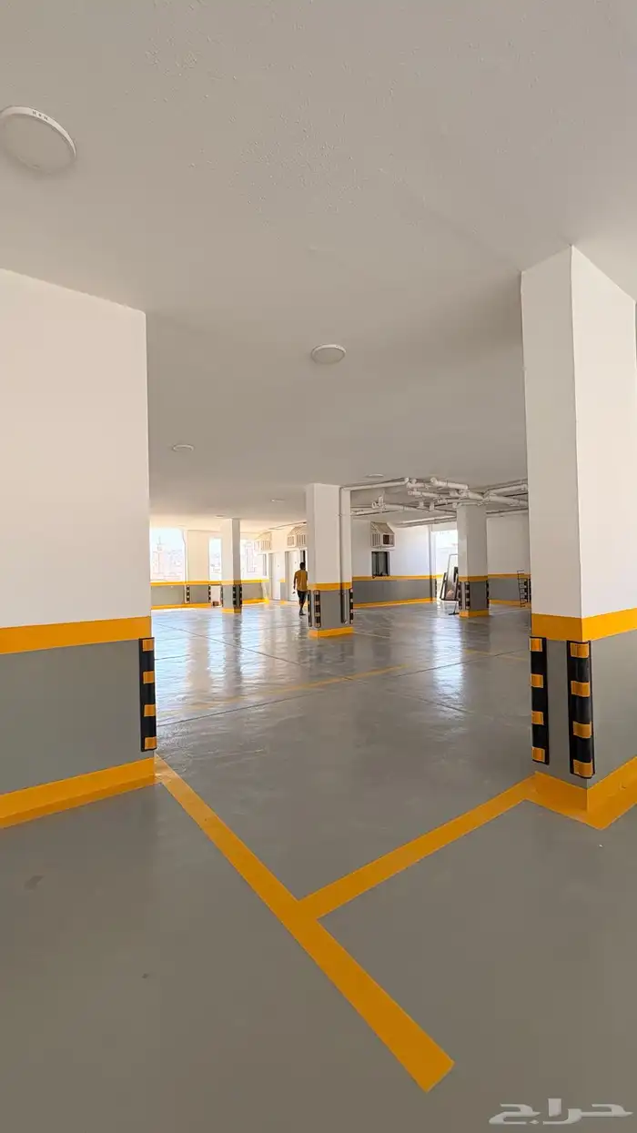 شقة فاخرة للبيع في حي الشوقية 21