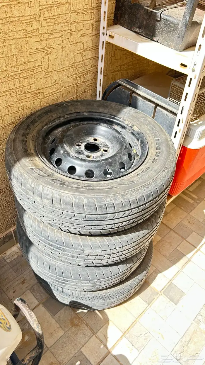 اربع جنوط مع كفراتها 0