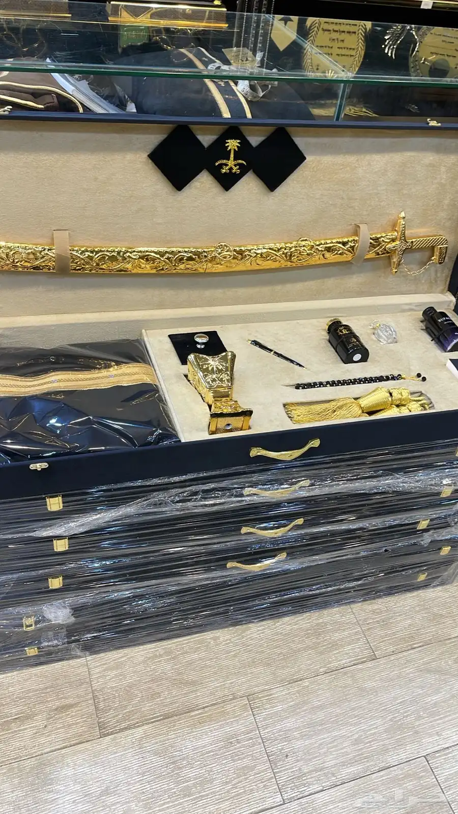 هدايا زواج ترقية تخرج جامعة تكريم بشت سيف 13