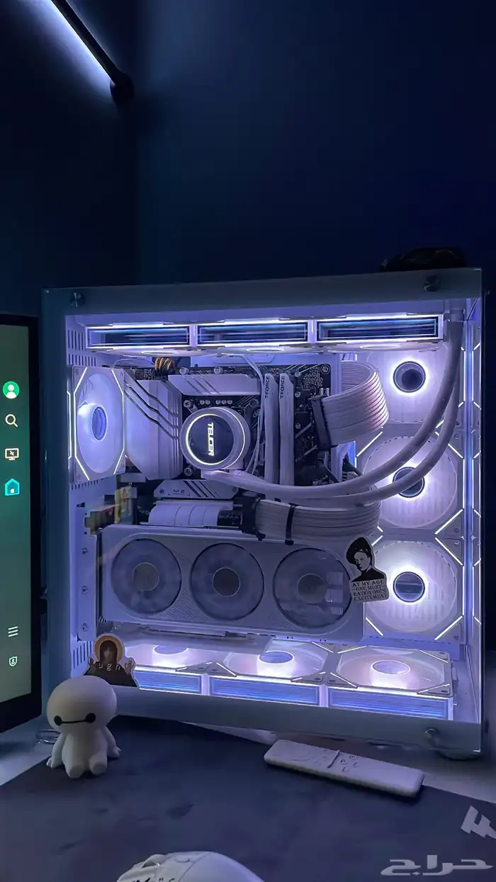 كرت شاشه RTX 4060 AERO OC 8GB أبيض 1