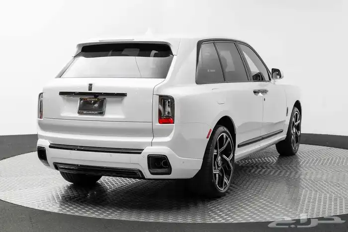 رولزرويس كولينان بلاك بادج Rolls-Royce Cullinan Black Badge 3