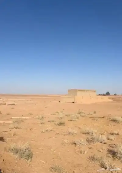 ارض زراعية للبيع فيها بئر 5