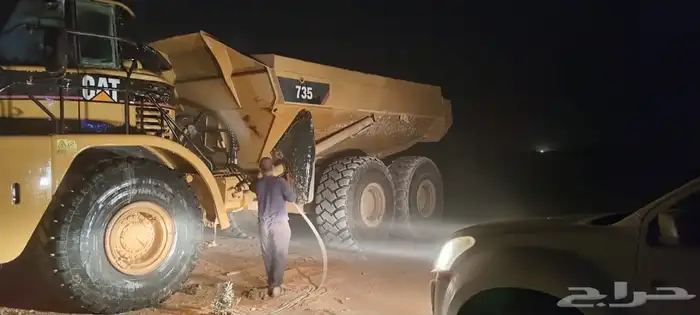 عدد 2 دنبر حالة ممتازه موديل 2012 2