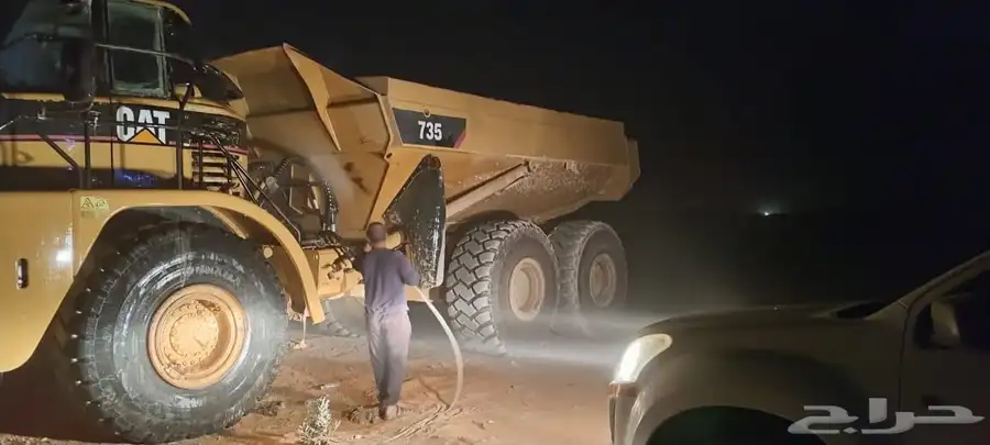 عدد 2 دنبر حالة ممتازه موديل 2012 2