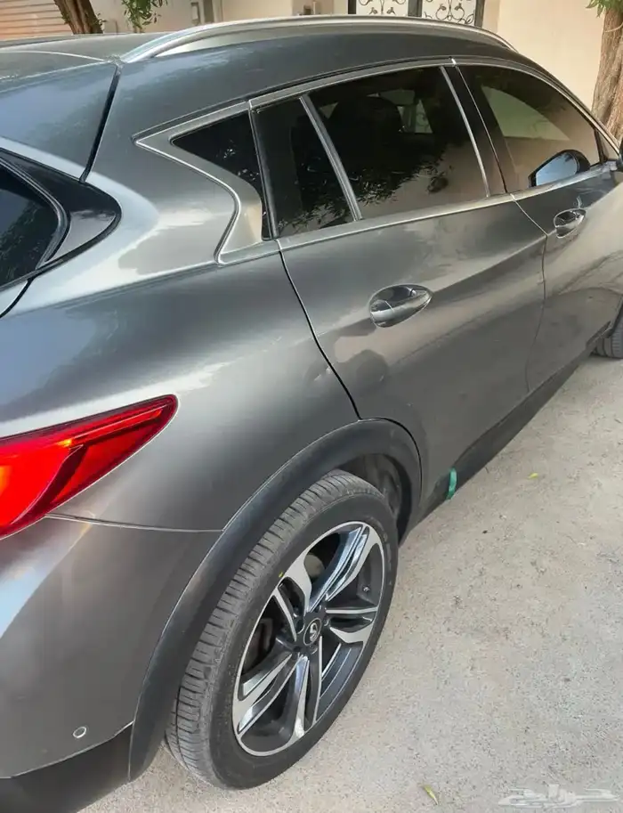 انفينتي qx30 2018 0
