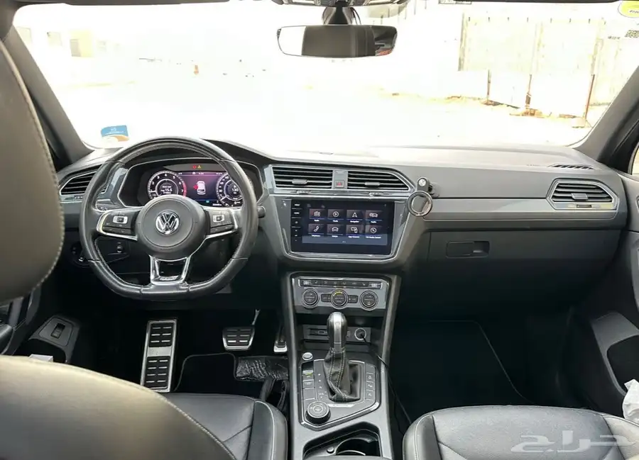 Volkswagen Tiguan R-Line 2019 Full Option Sport 53K KM 36