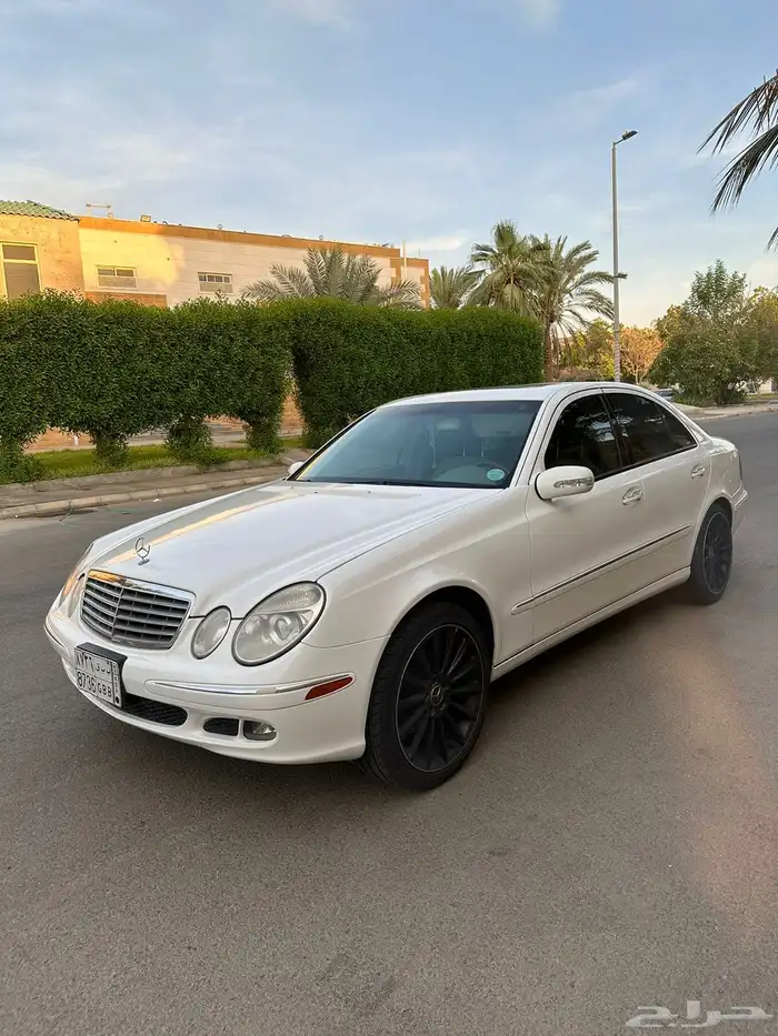 مرسيدس E350 5