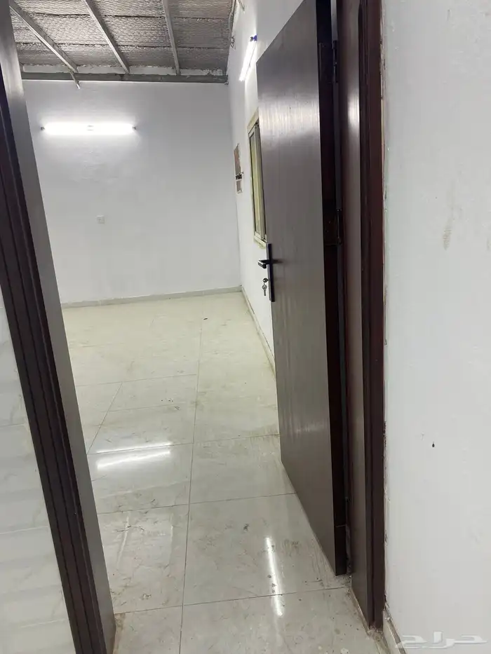 غرف ومطبخ بحي الحرازات للايجار 0