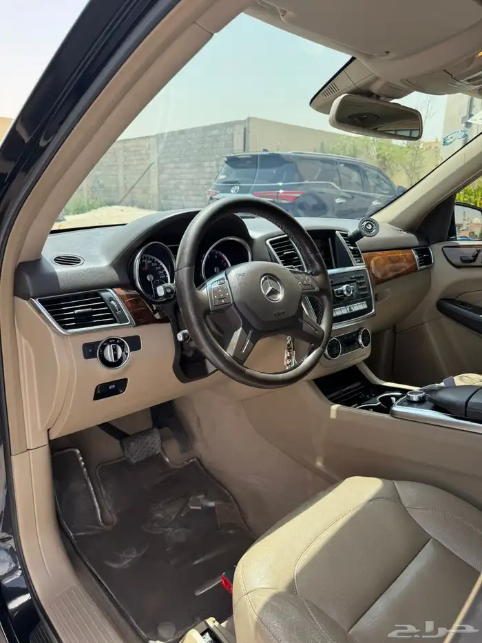 مرسيدس ML400 موديل 2015 3