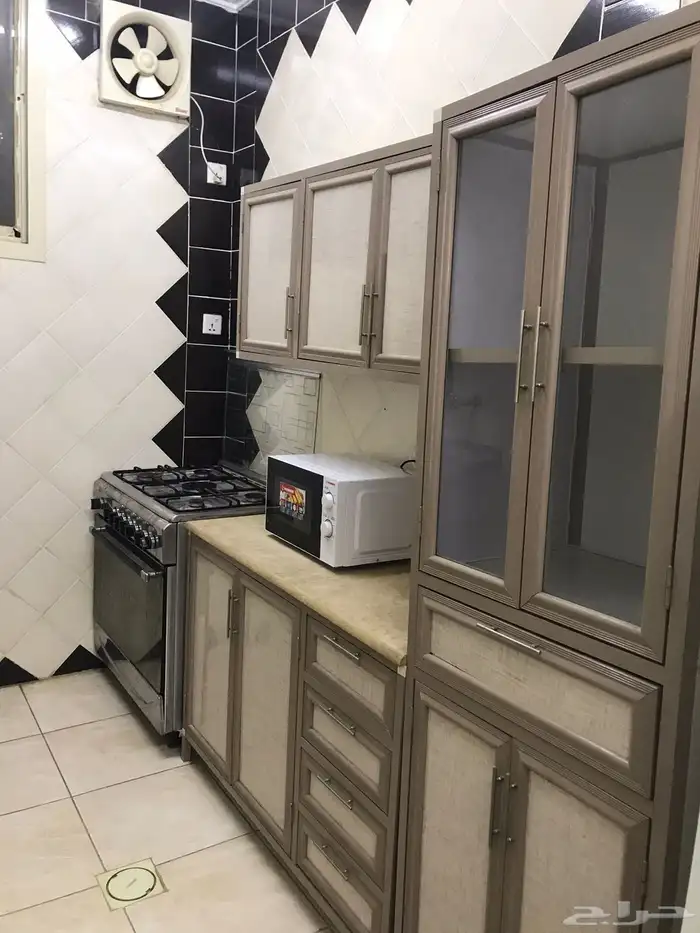 شقة مفروشة معها حوش خارجي مؤثثة للايجار الشهري والسنوي 6