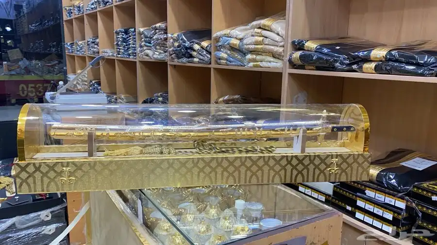 هدايا زواج ترقية تخرج جامعة تكريم بشت سيف 72