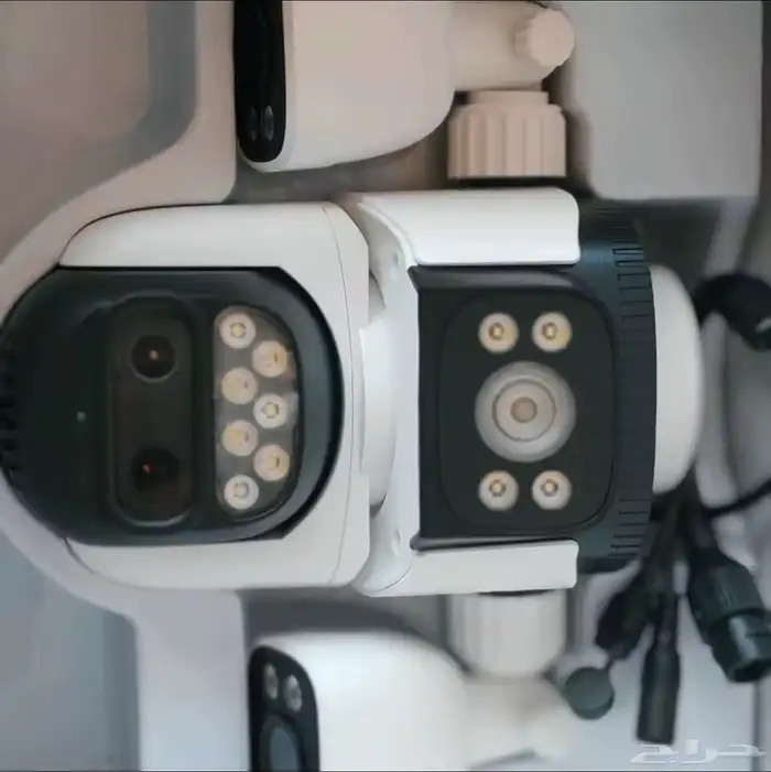 كاميرا PTZ WIFI ثلاث كاميرات شامل تركيب ذاكرة تخزين مجانية 1