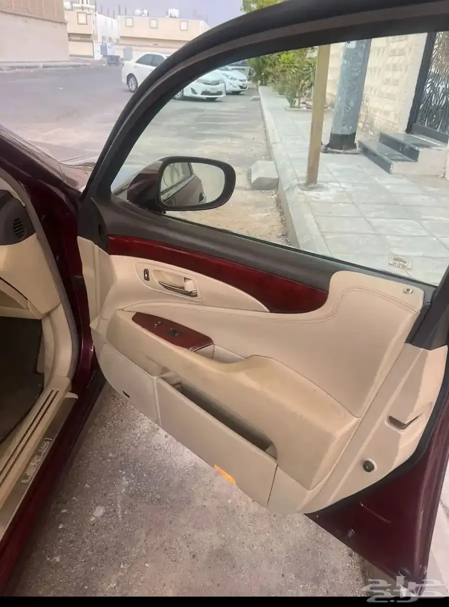 لكزس LS 460 2008 لارج 17