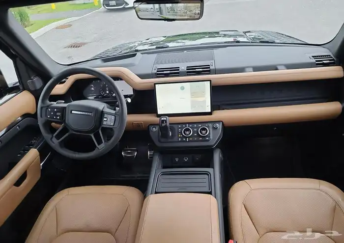 ديفندر 2023 داخليه جملي 110 V8 11